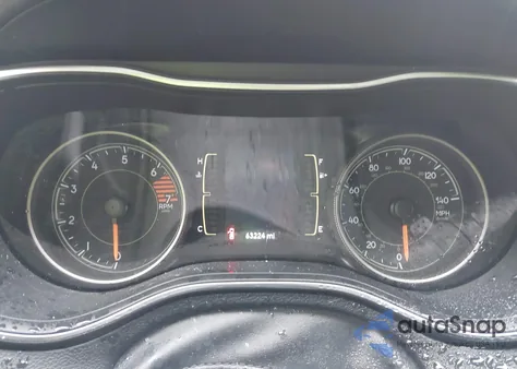 2019 Jeep Cherokee Latitude 4X4 z USA, uszkodzony, nr VIN 1C4PJMCB4KD457700